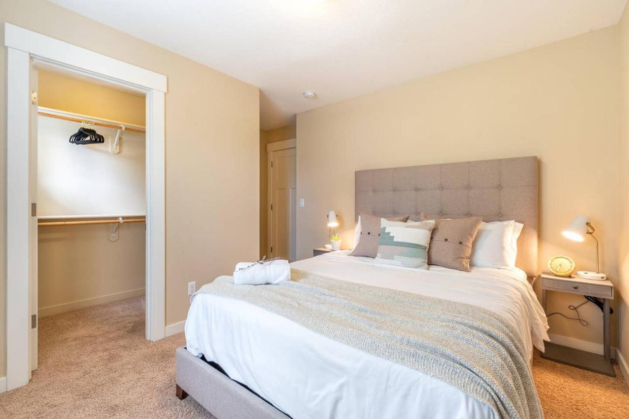 Modern Home, Four Bedrooms, King Beds Tigard Kültér fotó