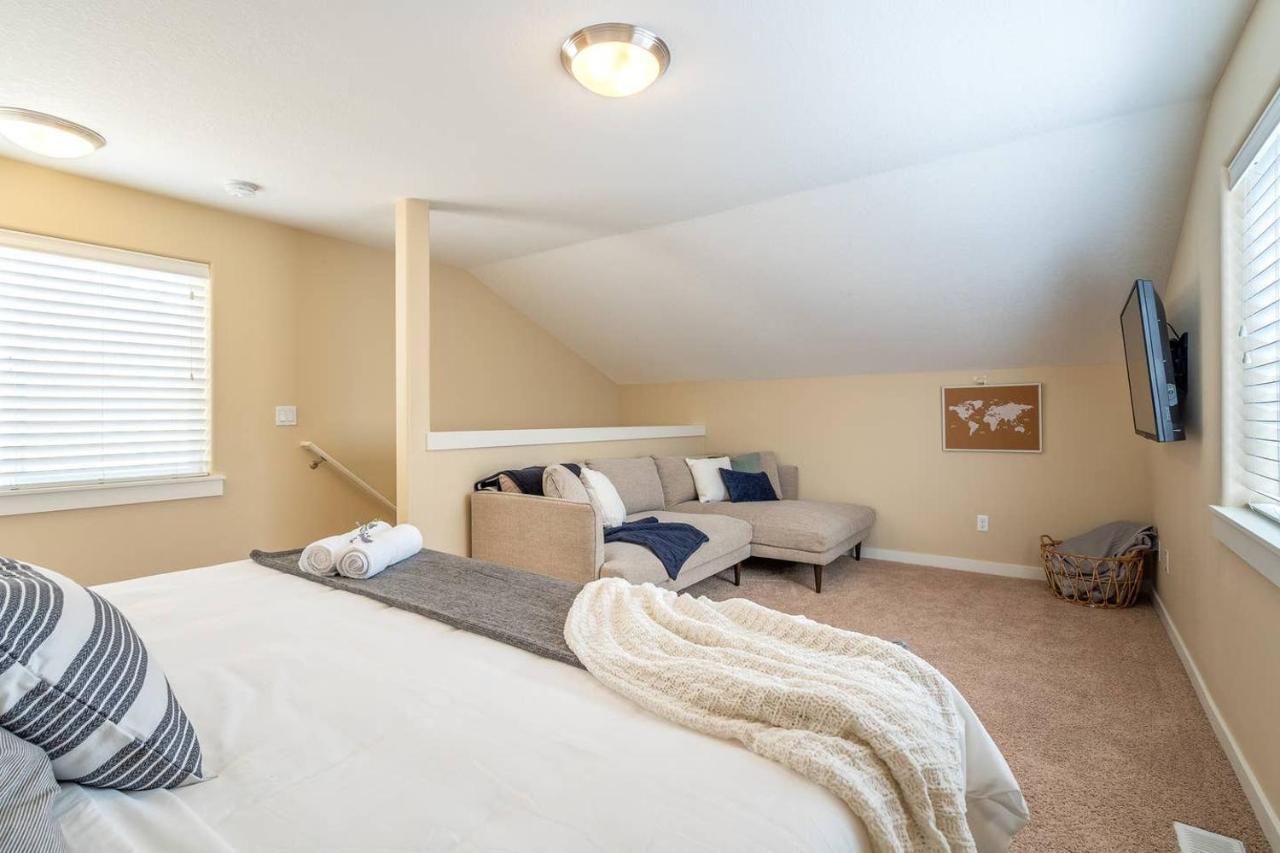 Modern Home, Four Bedrooms, King Beds Tigard Kültér fotó