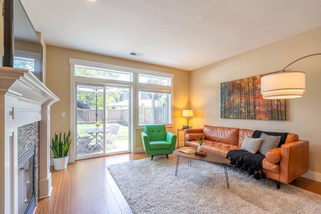 Modern Home, Four Bedrooms, King Beds Tigard Kültér fotó
